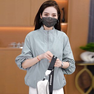 时尚 户外透气休闲运动夹克上衣 立领宽松防晒衣薄外套女冲锋衣夏季