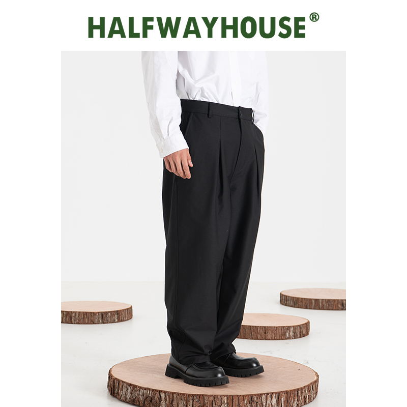 黑色长裤HalfwayHouse