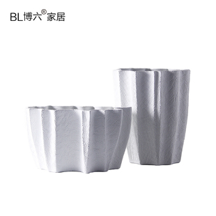 现代简约白色陶瓷花器裂纹创意z客厅电视柜干花瓶花插样板房装 饰