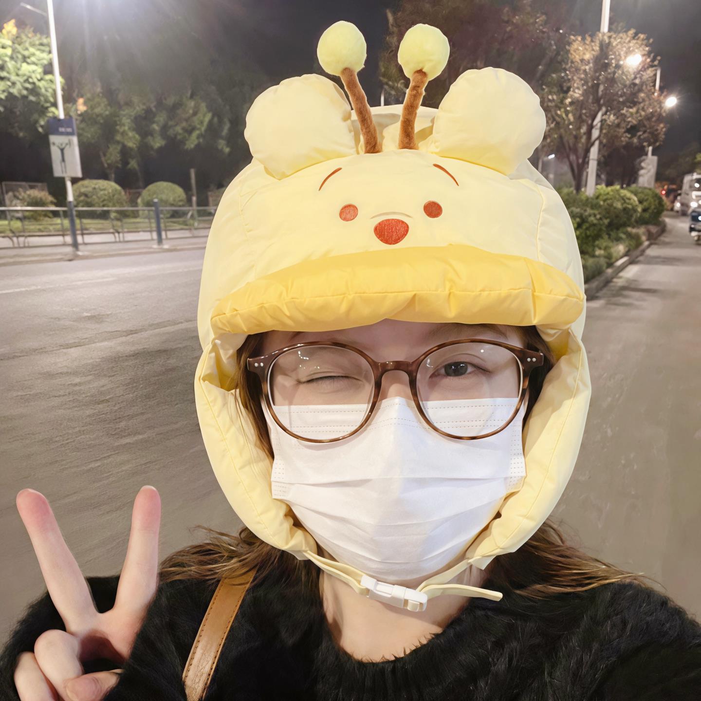 蜜蜂熊冬季帽子女款保暖防