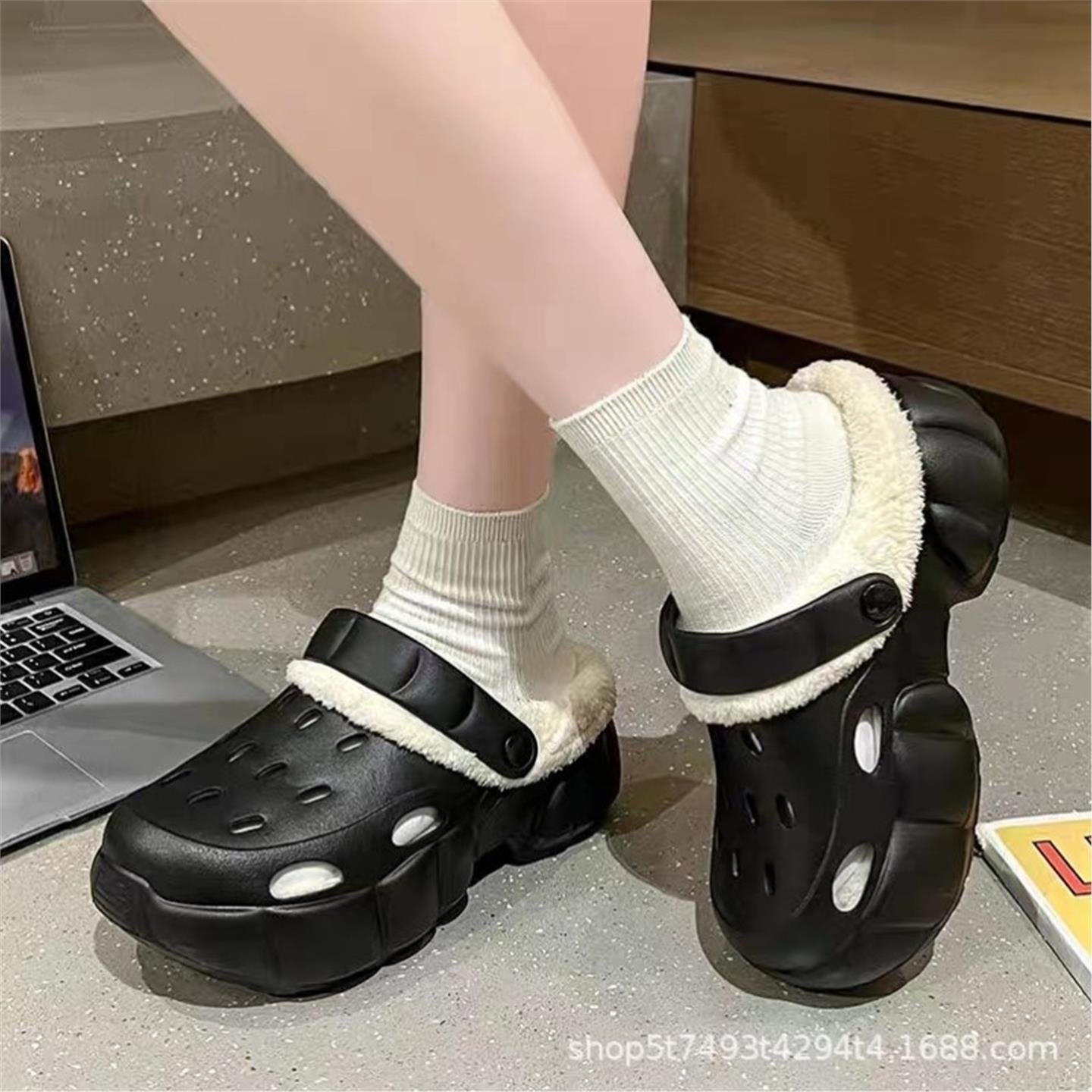 EVA厚底洞棉拖鞋7CM踩屎