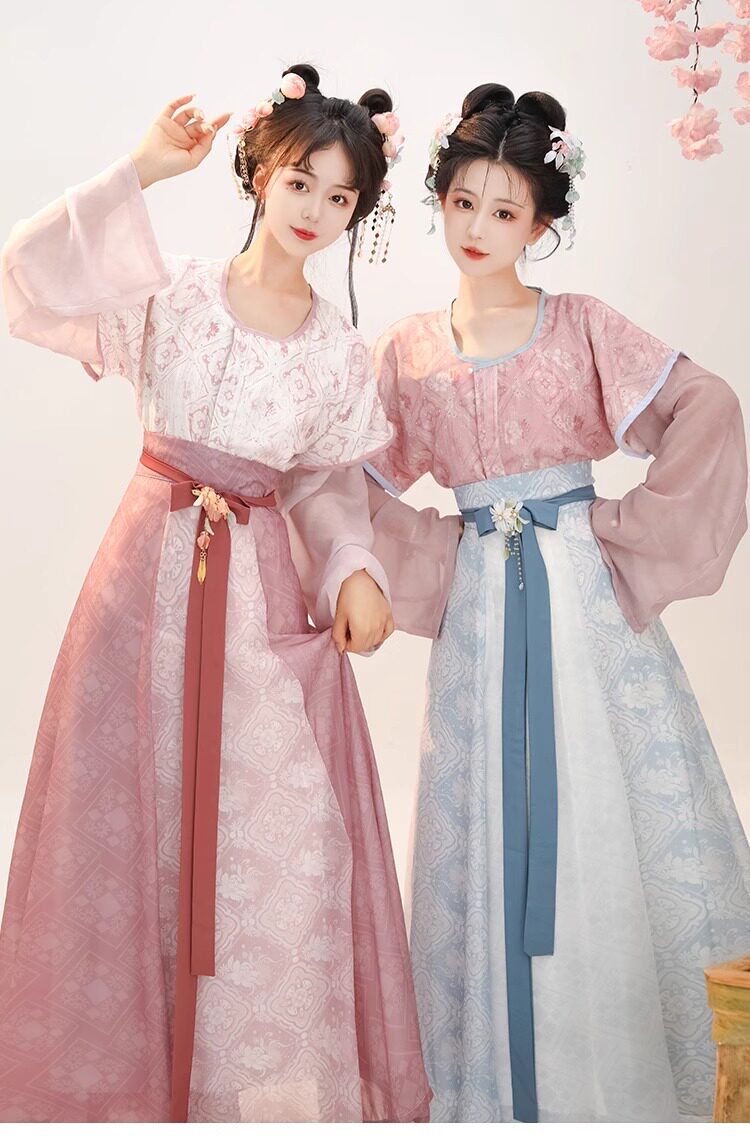 汉服出租新中式女款整套粉色租借蓝色裙子