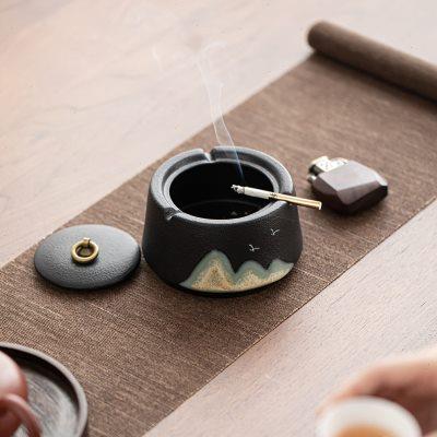 【黑陶远山】创意陶瓷烟灰缸家用客厅茶桌日式茶几防风带盖防飞灰