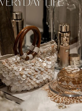 中古梳妆台摆件组合展厅样板间房衣帽间珍珠贝壳包兔毛垫耳环饰品