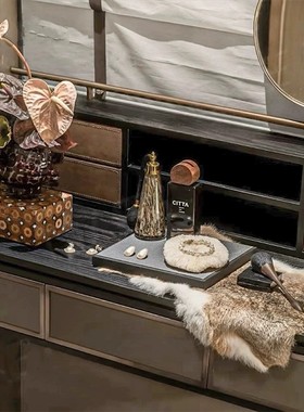 梳妆台摆件高级感轻奢风样板间中古衣帽间装饰品软装陈列氛围感