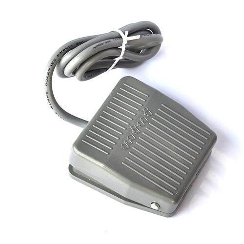 极速脚踏开关AC22n0V 10A焊锡机脚踏开关脚踏板自复位点动电子鼓