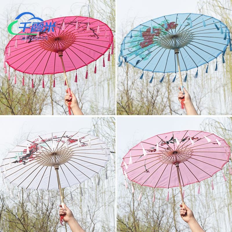 极速。伞红色古装森灵蛇美女中国油D纸伞系伞羽化苏摄影道具古典