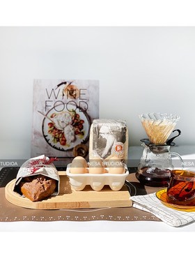 现代简约轻奢样h板房间厨房橱柜装饰展厅软装摆件鸡蛋面包砧板套