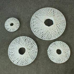 爆款源头厂家长期供应仿拉菲草绳编织飞碟装饰品编织圆环墙饰挂饰