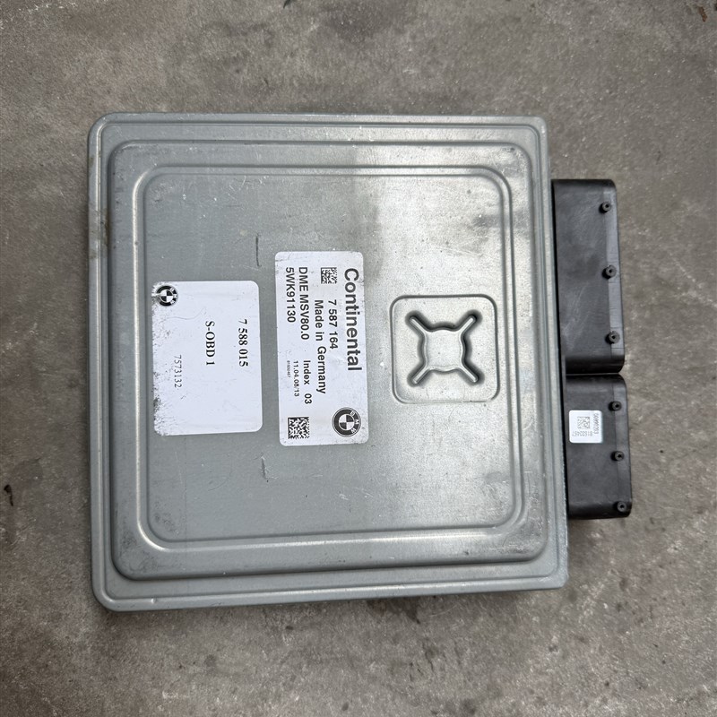 适用于 7系5系 X1j X5 MSV80发动机电脑板7594941 7549923 758716
