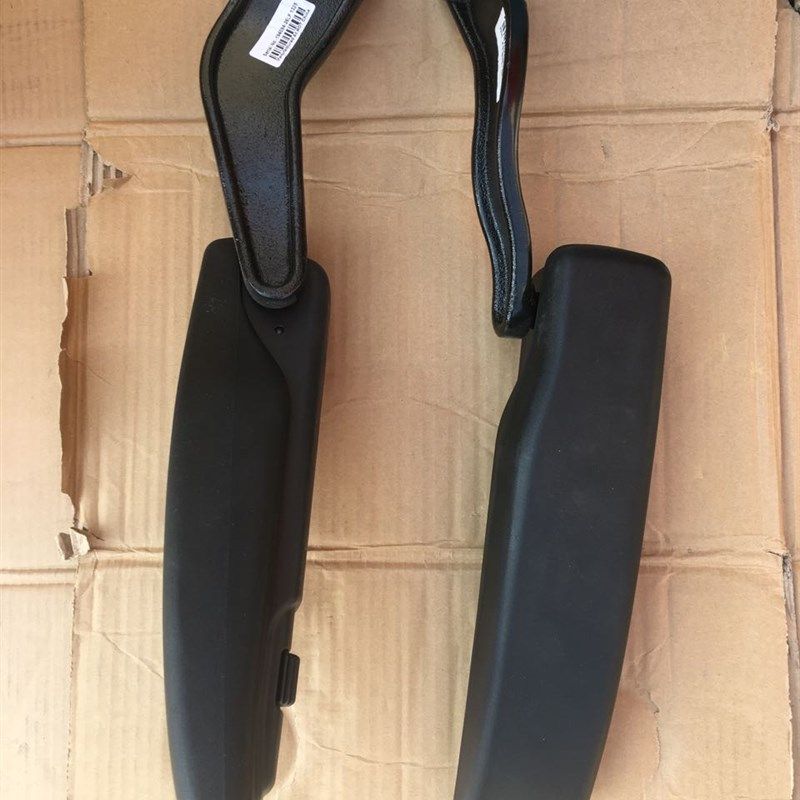 挖掘机配a件 现代R150 210/215/225-9驾驶室座椅扶手