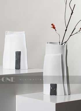 设计师扁平黑白陶瓷花瓶酒柜电视柜书房样板房摆件V工艺品软装摆