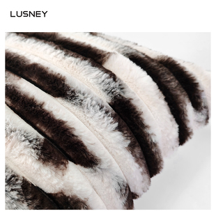 腰枕轻奢样板间i抱枕沙发客厅白咖花纹条状棉毛定制床头靠枕套