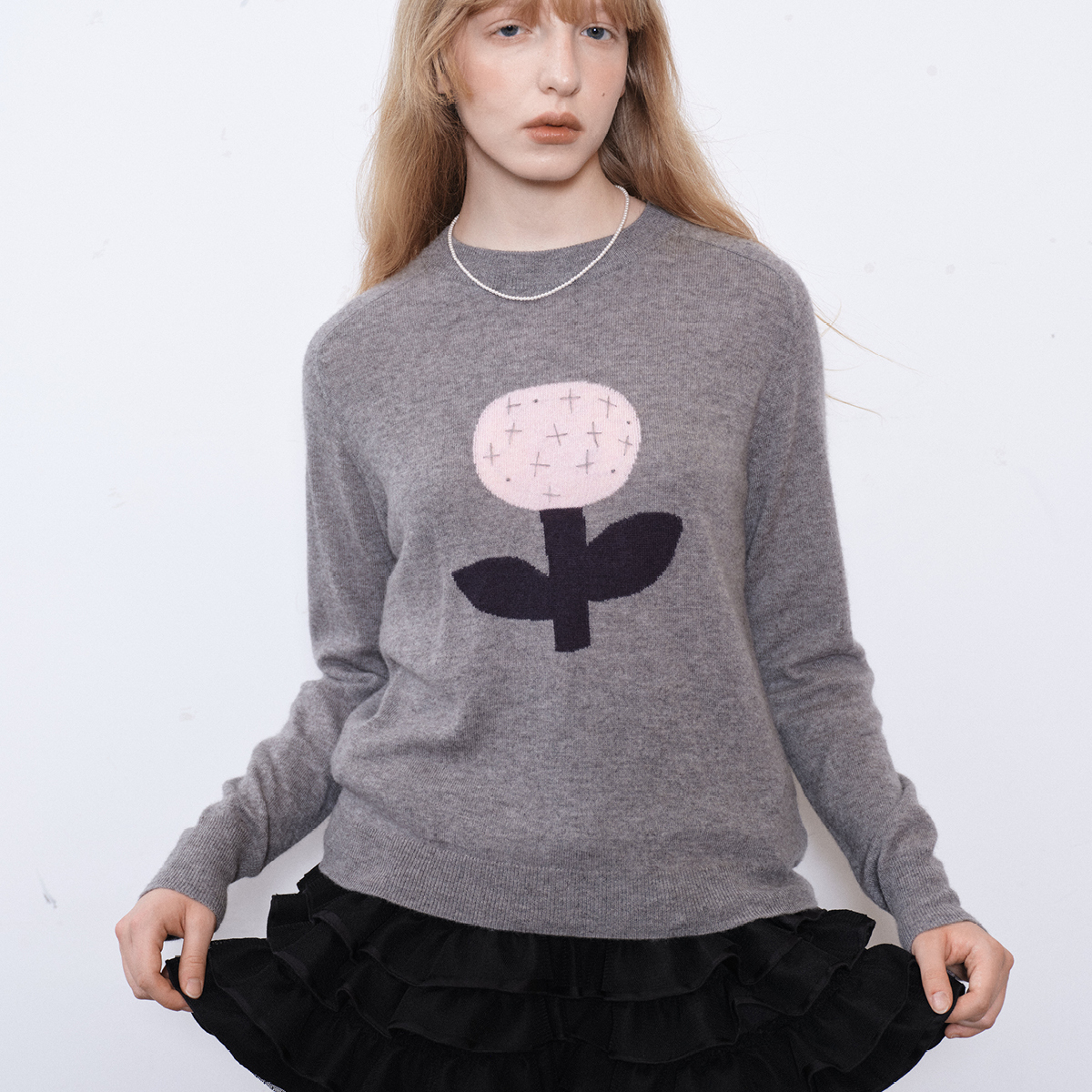 demi et demiLazy Winter“灰雾花涧”深灰花朵提花圆领针织毛衣