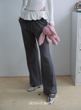 demi et demi“野孩子”经典百搭套装灰色微喇叭拉长比例优雅卫裤