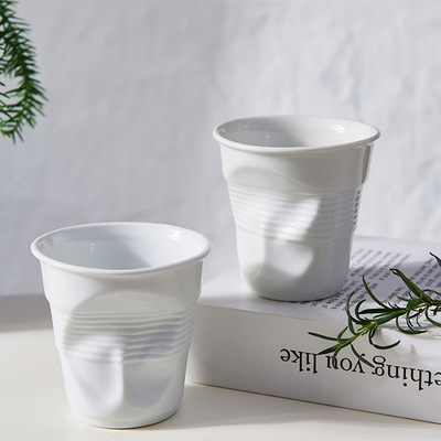 2025跨境新款 Glassware Drinkware 陶瓷咖啡杯新奇不规则折叠