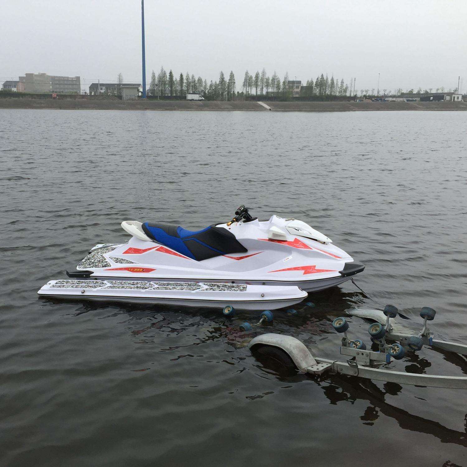 水冷摩托艇加浮板水上摩托快艇游艇两人三人摩托艇充气船