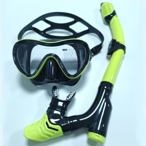 男女新款潜水镜浮潜二宝呼吸管套装大框硅胶面镜面罩装备潜水眼镜