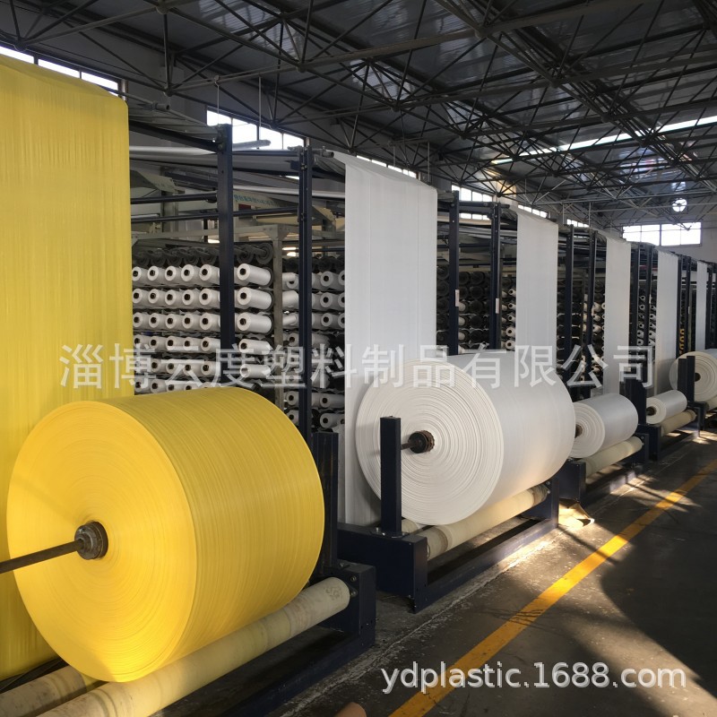 出口南美市场 彩色筒布编织布卷 PP编织袋布料 彩色编织袋布料