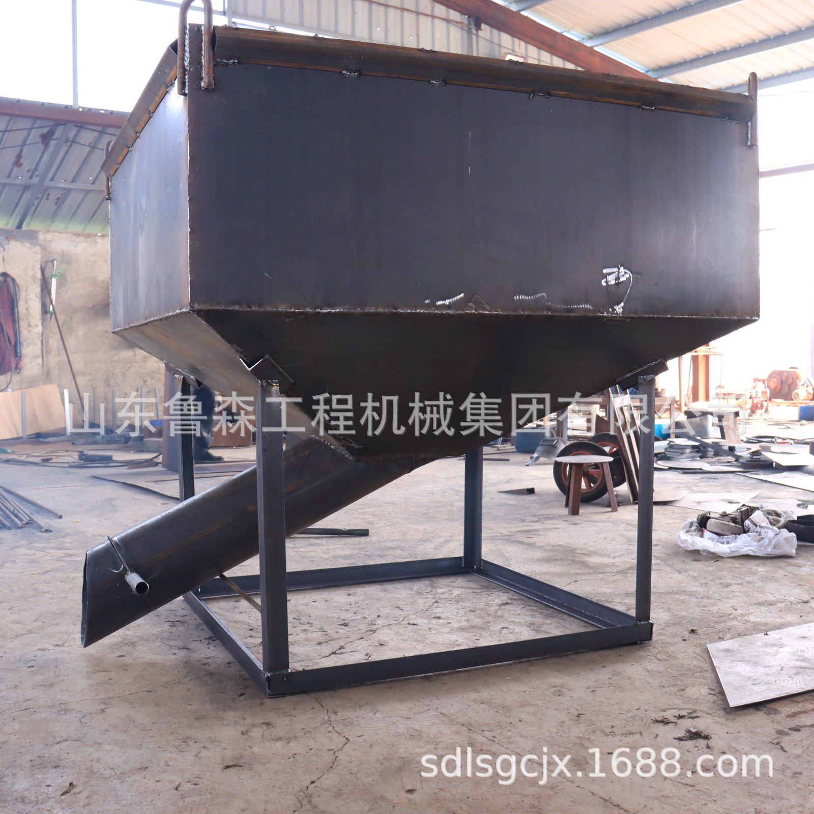 工程建筑方斗工地料斗砖斗 混凝土溜槽方斜歪料斗砂浆料斗
