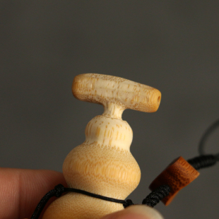 纯手工雕刻天然实k心竹小葫芦手把件竹雕老玉竹葫芦车钥匙挂件配