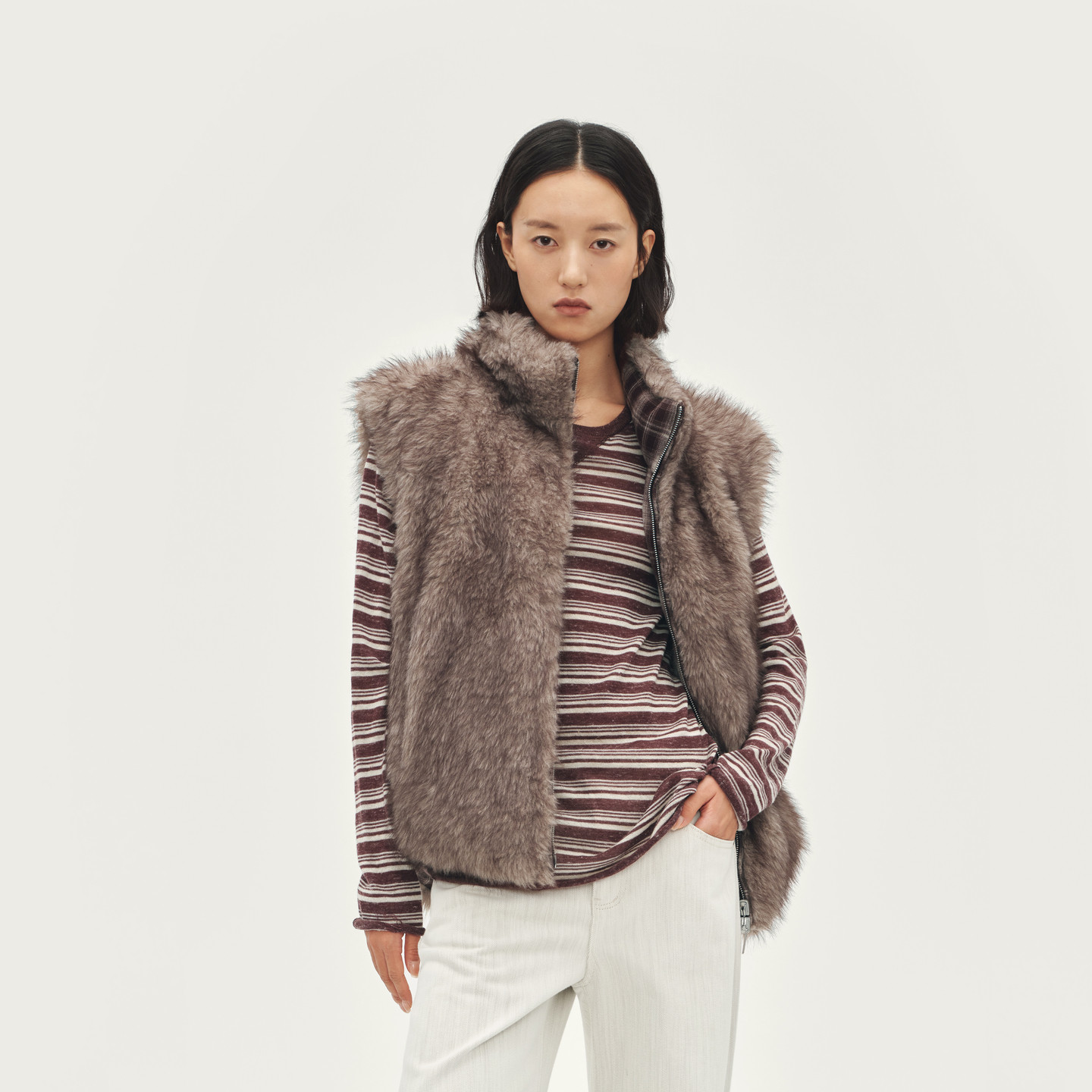 AVVENN双面穿格纹毛毛马甲立领设计修身秋冬AL90701568