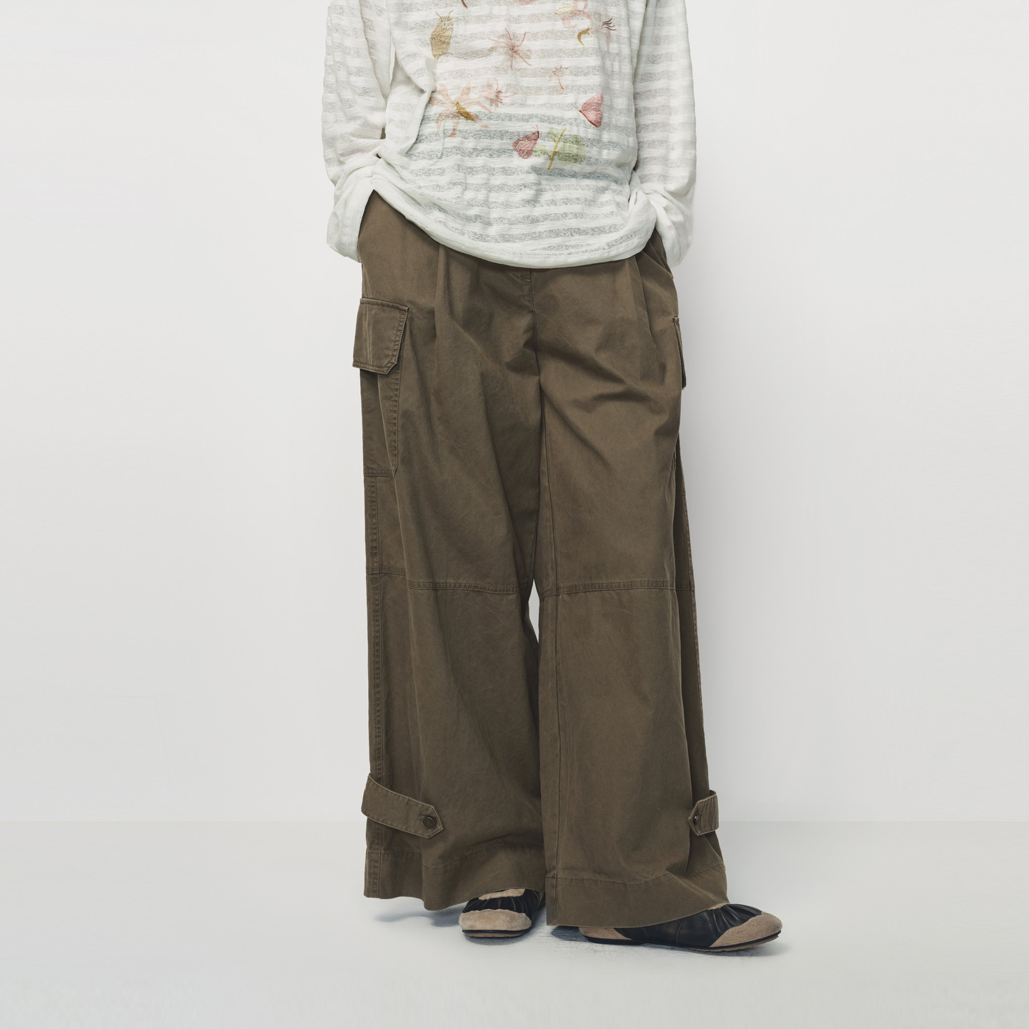 AVVENN多口袋结构脚口调节带工装长裤松弛造型感AK11301738,女装/女士精品,休闲裤,淘宝优惠券,粉丝福利购,淘宝优惠卷