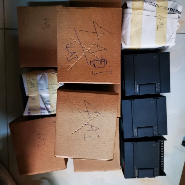 【顺庆】EM231CN，6ES7231-0HC22-0XAB【议价】