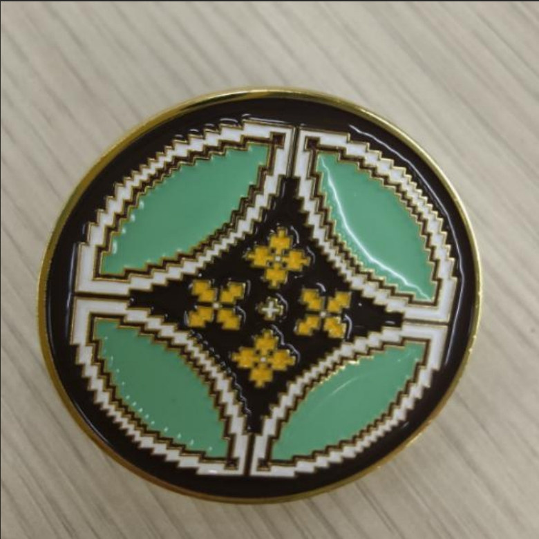 广西壮族特色手工艺绣球纹徽章