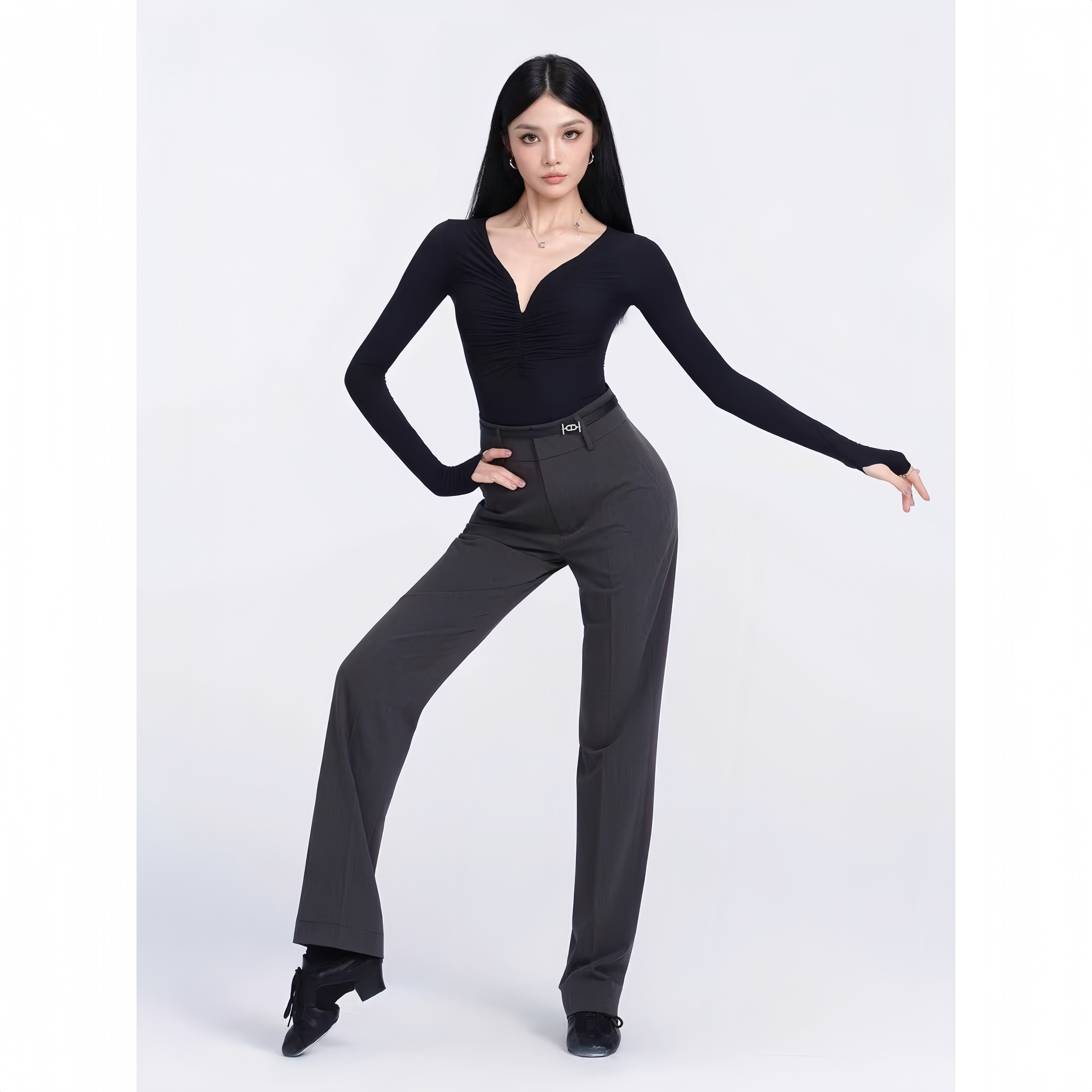 2026新款女成人拉丁舞服深V长袖上衣分体摩登烟管西裤练功服套装