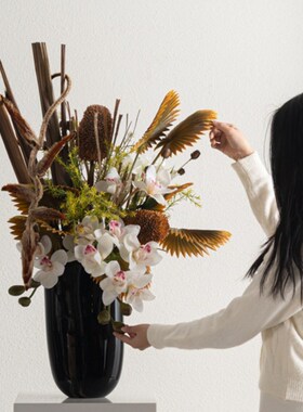 优雅的可访问的豪华风格现t代水晶玻璃花瓶花卉餐厅酒店前台软装