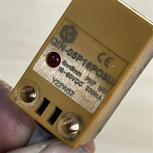 现货提供全新接近开关QIN-05P16PO3U QIN-05P16P03U传感器质保1年