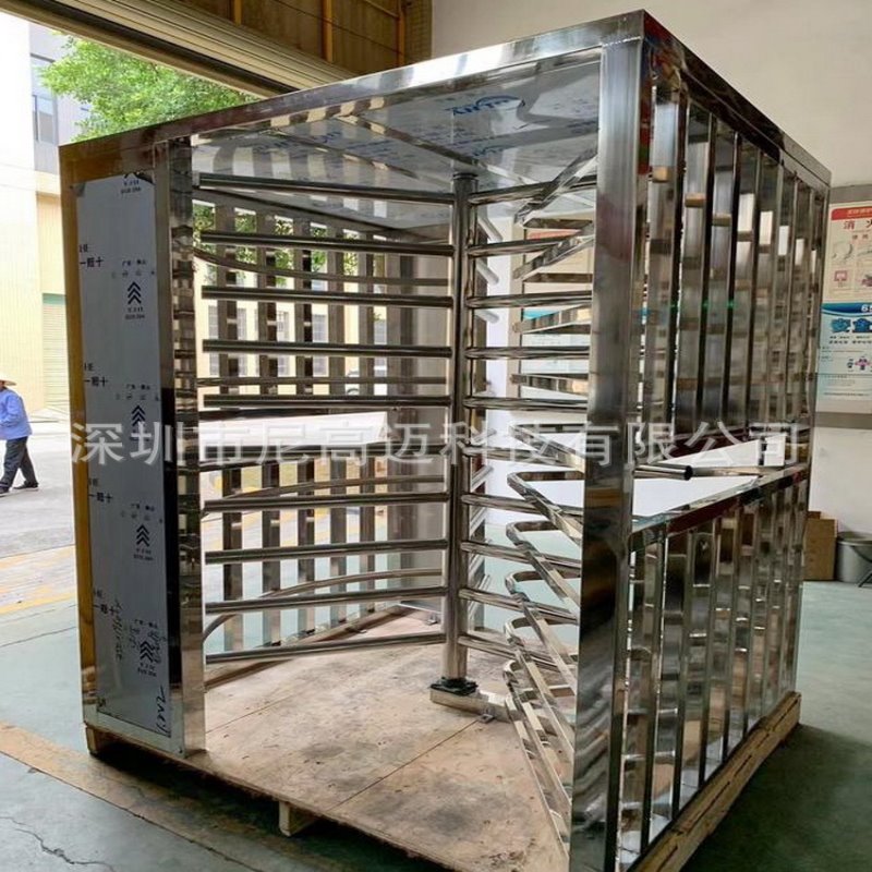不锈钢手动辊闸门广州南站旅客出站口梳状全高单向门厂家生产转闸