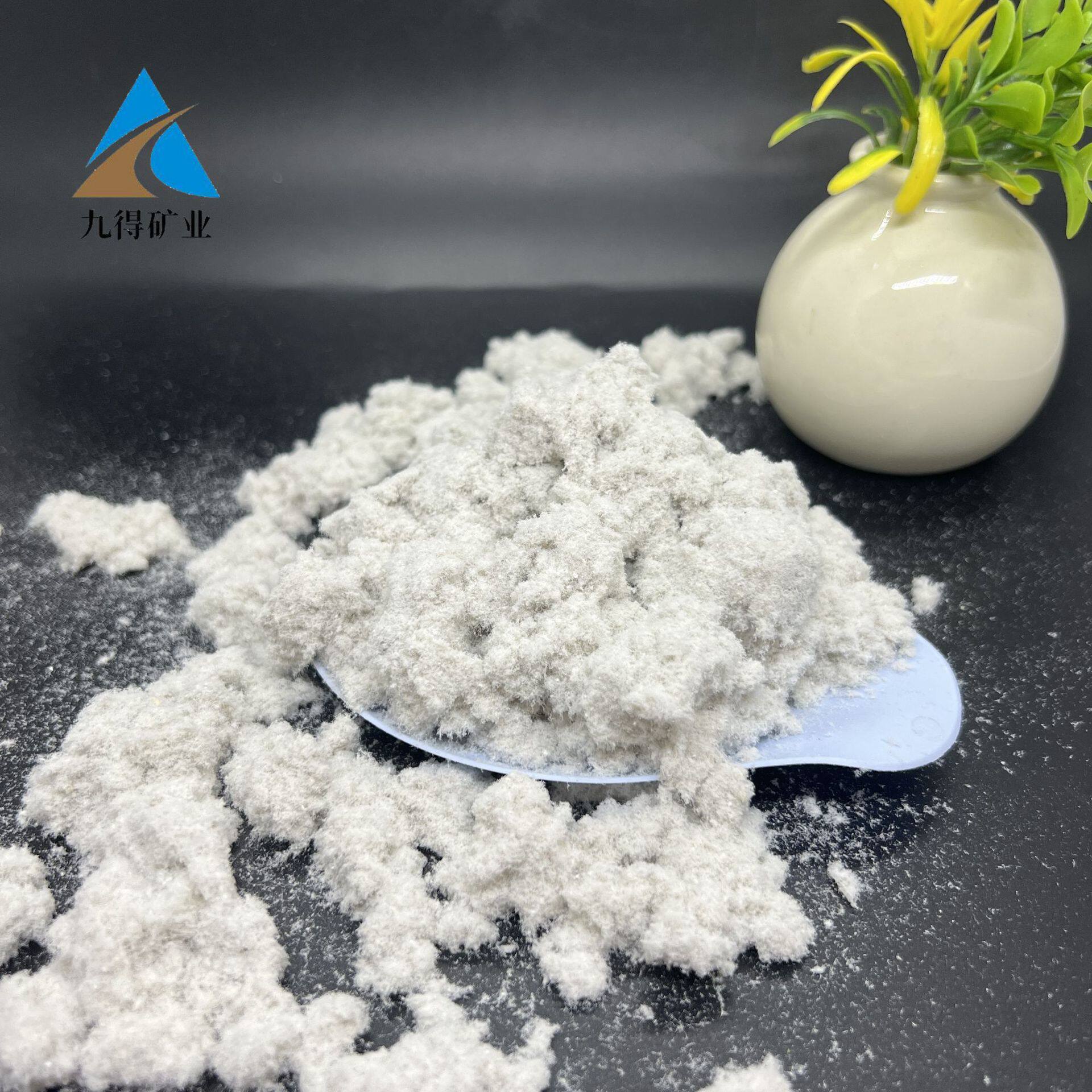 现货防火涂料抗裂用纯书纸大绒量木质纤维 鸡蛋托用书纸木质纤维