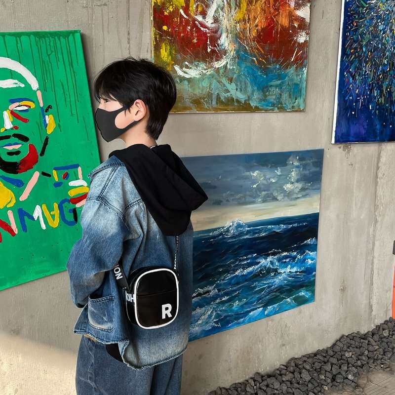 极速2023新款儿童单肩斜挎包z男童时尚小包潮网红小男孩外出小挎