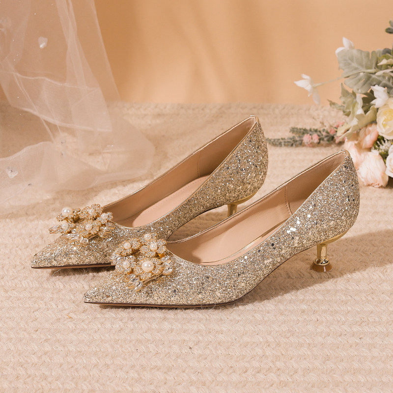 新品法式金色婚鞋2026年新款y主婚纱新娘鞋3cm低跟高跟鞋女细跟不