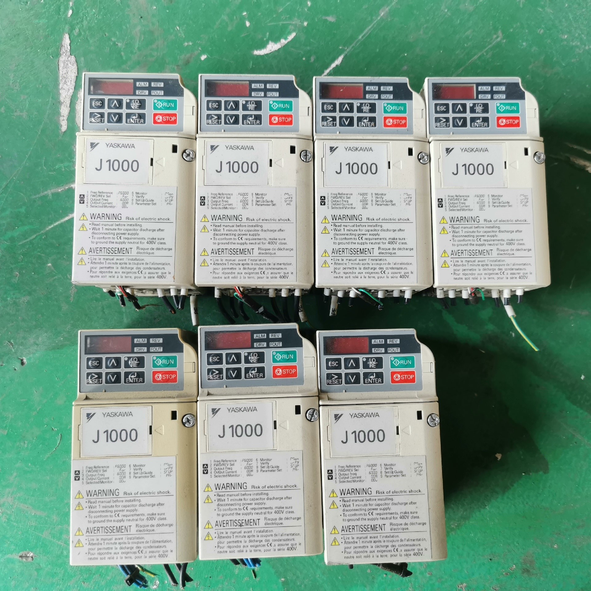 询价再拍 安川0.4KW/0.2KW变频器CIMR-JT2A0002B