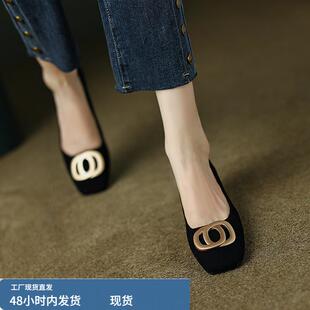 覆古反绒皮单鞋女2023春秋新款方头金属扣粗低跟一脚蹬气质平底鞋