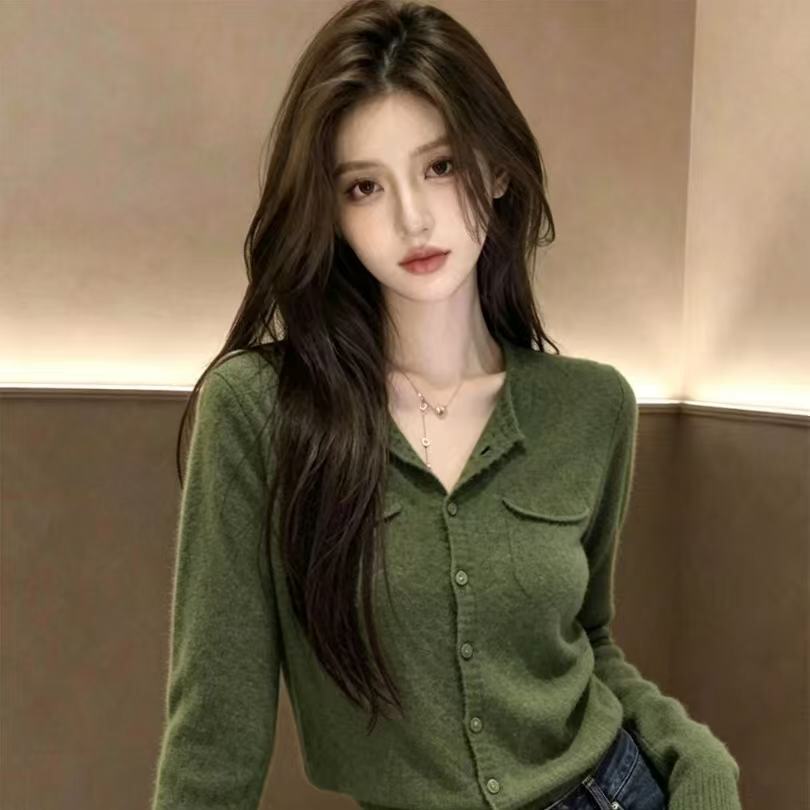 复古绿色长袖针织开衫外套今年流行漂亮的女装宽松显瘦百搭上衣秋