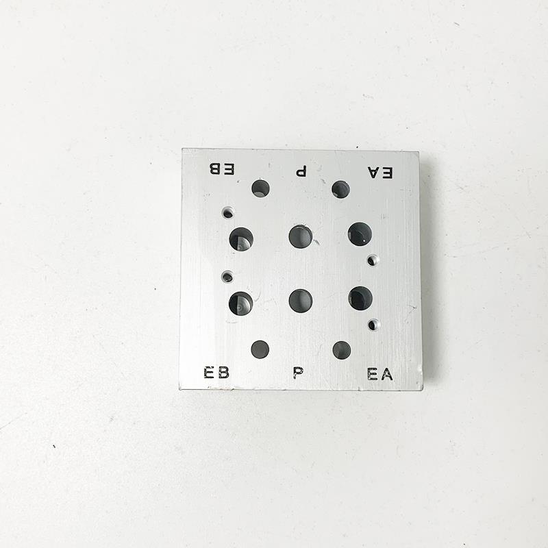 SY5120电磁阀专用汇流板底座SS5Y5/SS5Y3/SS5Y7-20-02/03/04盲板