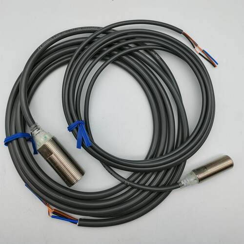 接近开关E2E-X5ME1-Z X10ME1 X2D1 X2E1 X7D1 X5F1金属感应器