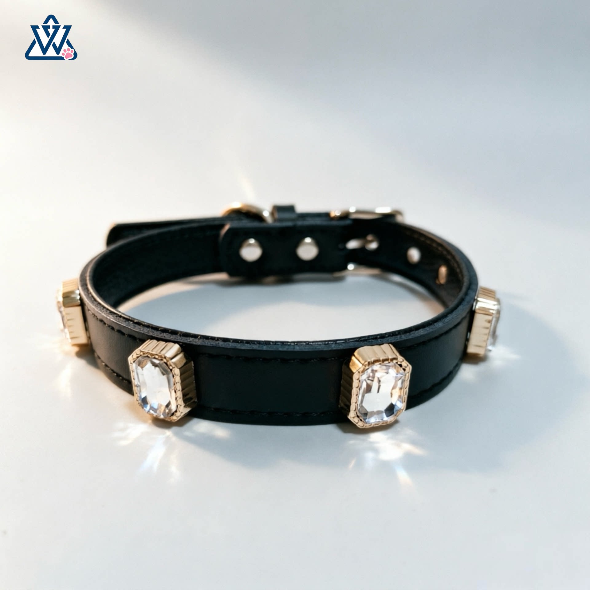 水钻宠物狗狗真皮项圈牛皮项圈小型犬大型犬可调节皮革脖圈狗绳