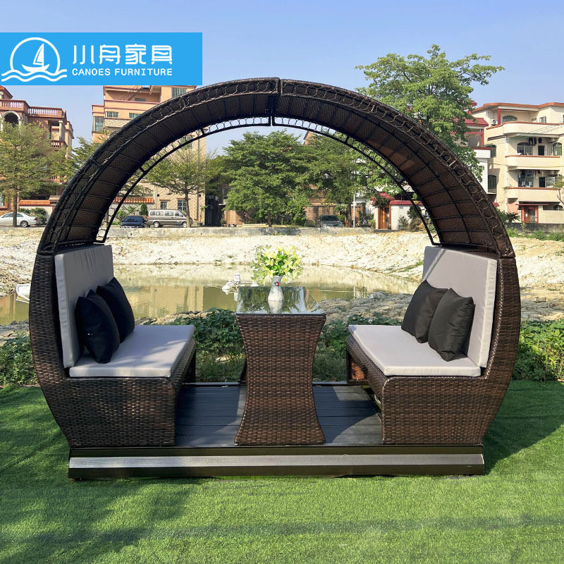 户外四人动力摇椅庭院秋千多人休闲椅室外花园外摆藤编滑轨摇摇椅