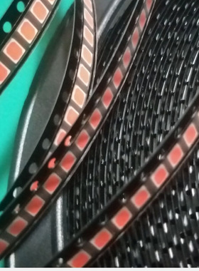 2835 9V 1.5W 点粉红光  绿光  蓝光  金黄光   LED贴片灯珠