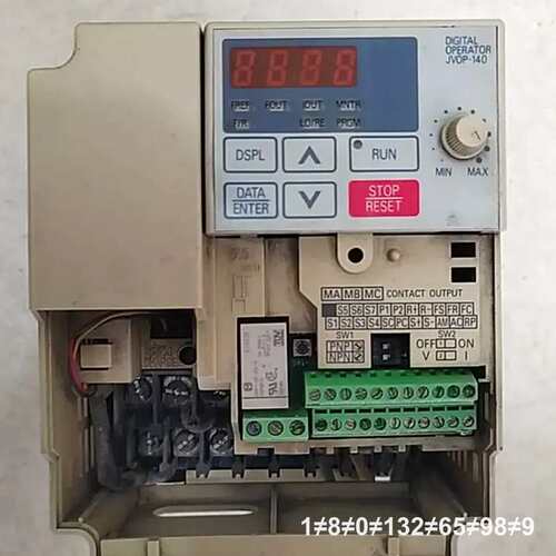 变频器三台，型号CIMR-V7AT42P2，成色如议价