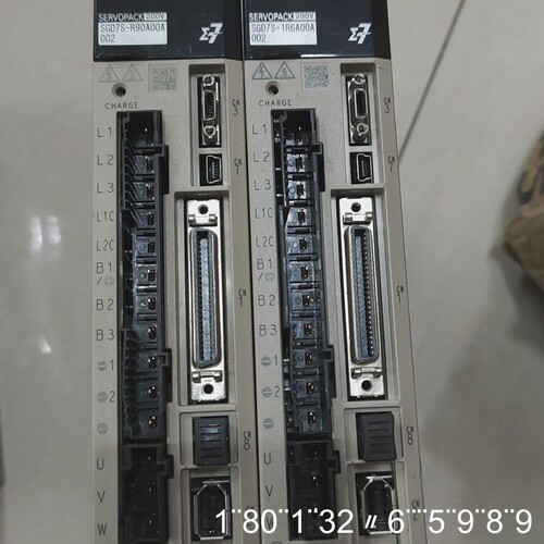 SGD7S-R90A00A002/1R6A00A002伺服控