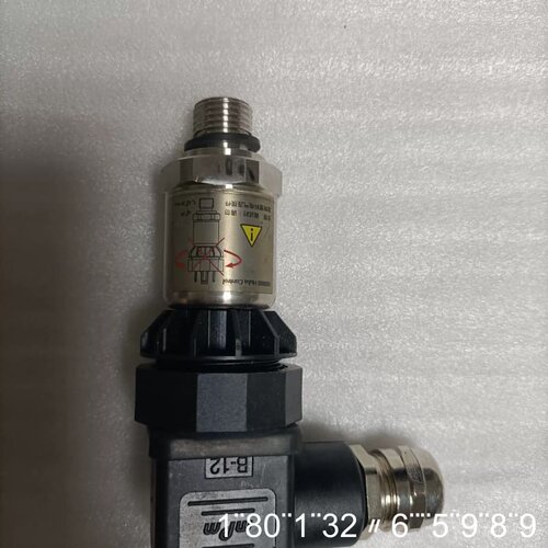 Huba Control压力传感器527.99000