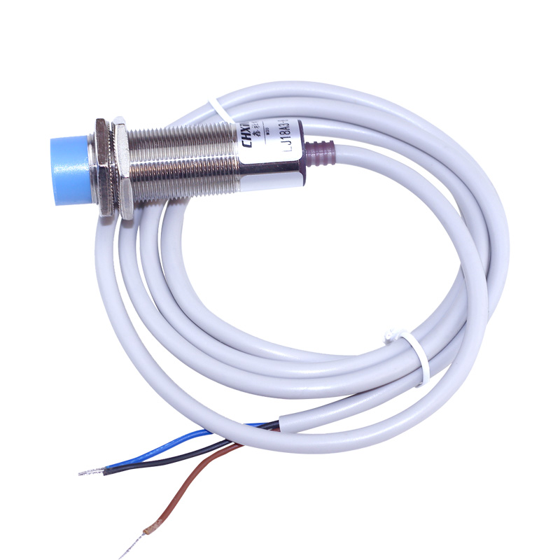 鑫社 M18金属接近开关 感应传感器LJA18A3-8-Z/BX 限位开关三线NP