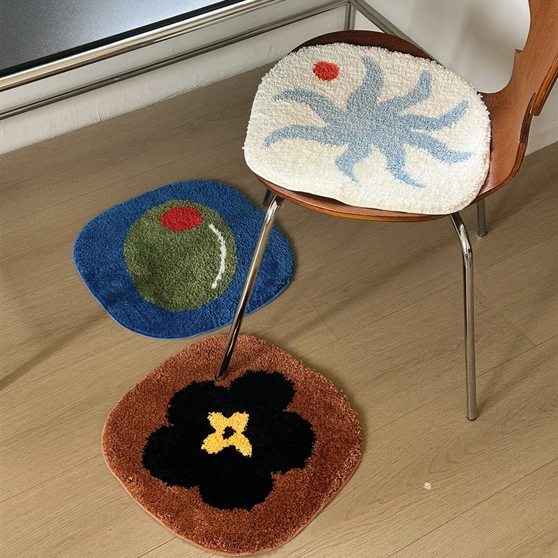 in创意手绘椅垫小地毯加厚床边毯子簇绒地板垫卧室垫座椅垫吸收防