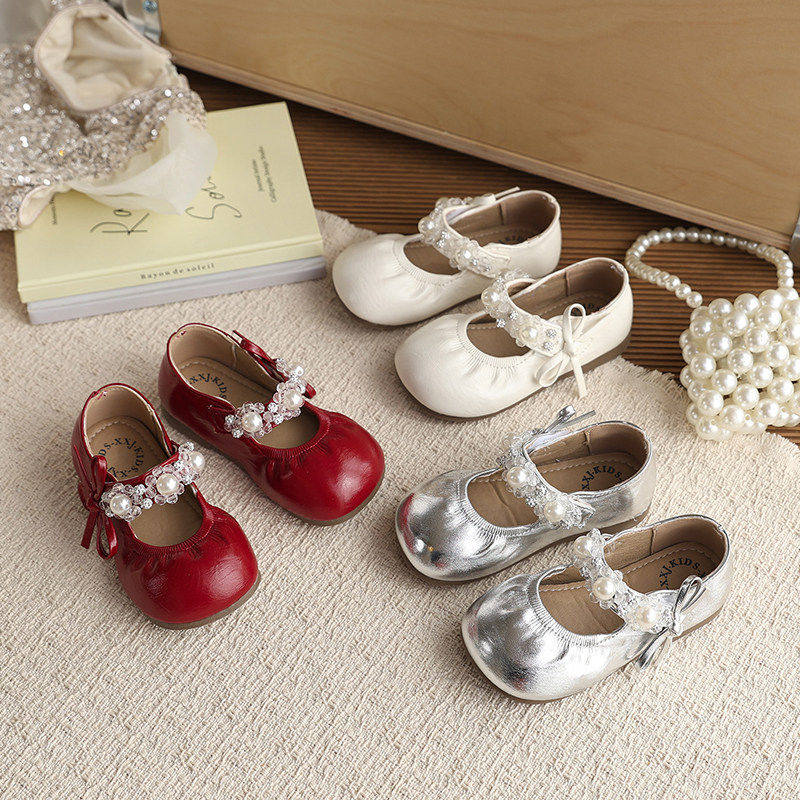 女童小皮鞋2026春秋新款儿童洋气公主鞋蝴蝶结珍珠单鞋软底豆豆鞋